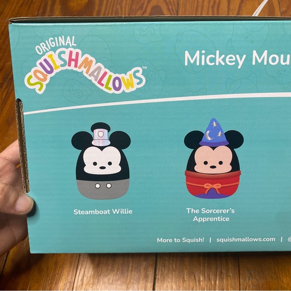 Squishmallow Mickey Mouse Through the Years Box Set - Picture 7 of 11